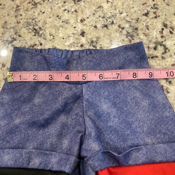 Harley Quinn DC Super Hero Girls Costume in Small has a couple spots on top - Picture 13 of 15